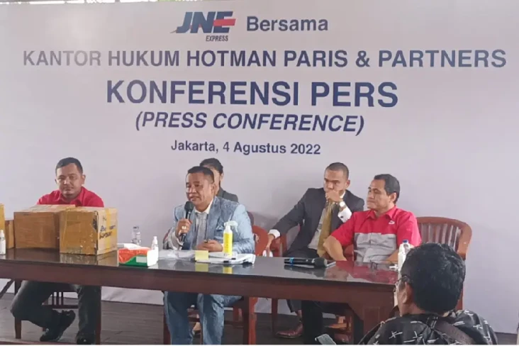 Hotman Paris Beberkan...