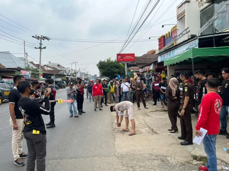 Rekonstruksi Pembunuhan...