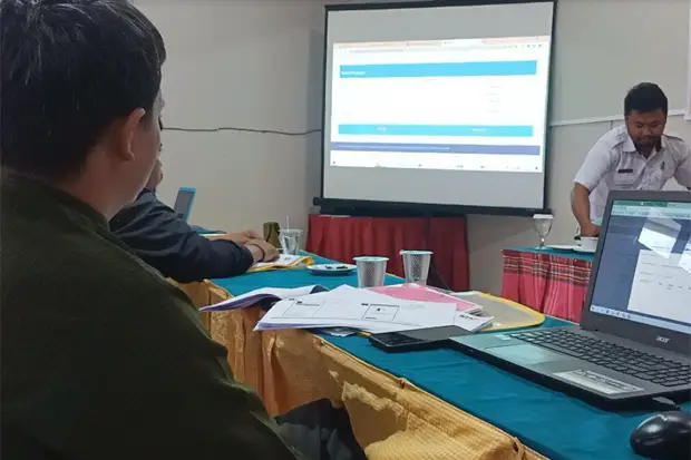 Perizinan Usaha Berbasis...
