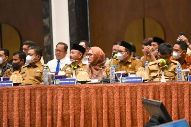 Bupati Lutra Dorong...