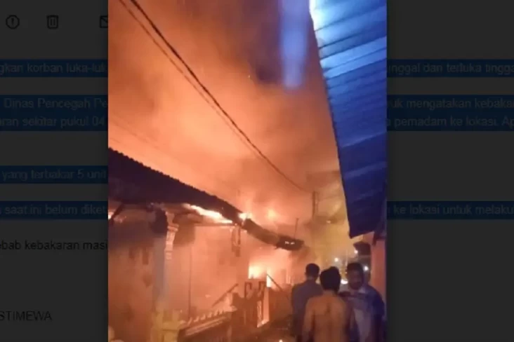5 Rumah di Belawan Terbakar,...