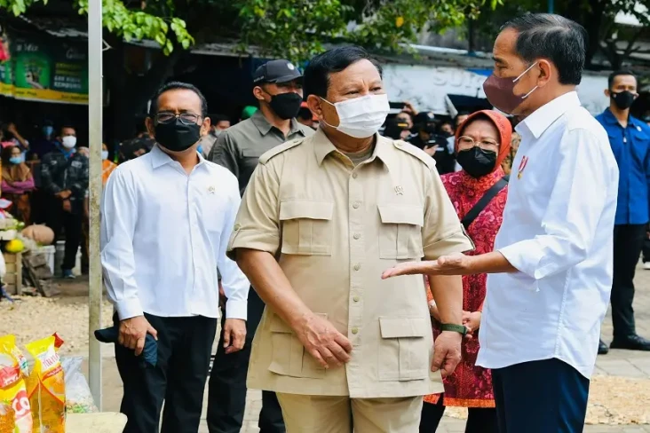 Relawan Jokowi Beri...