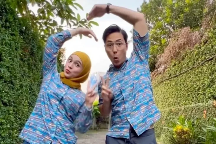 7 Tahun Berumah Tangga,...