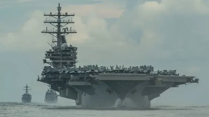 Armada Penyerang Kapal...