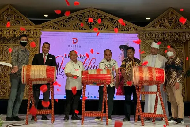 Hotel Dalton Hadirkan...