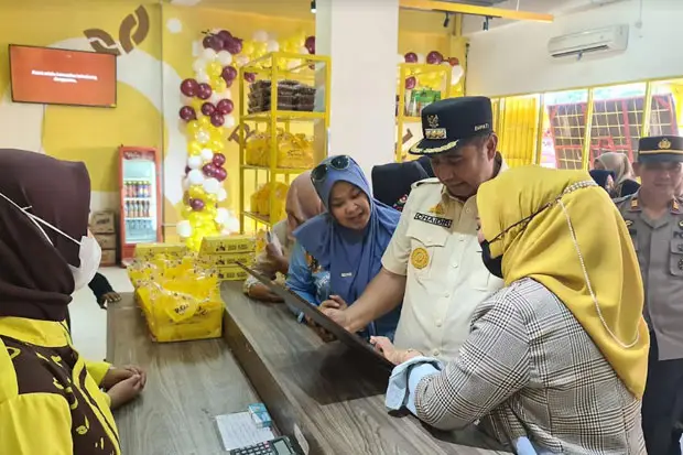 Browcyl Makassar Buka...