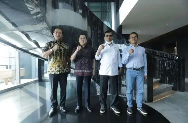 HT Bertemu Ketum Partai...