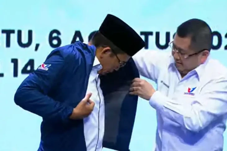 Lantik TGB Jadi Ketua...