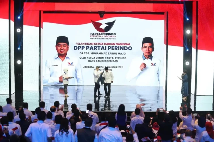 TGB Resmi Jabat Ketua...