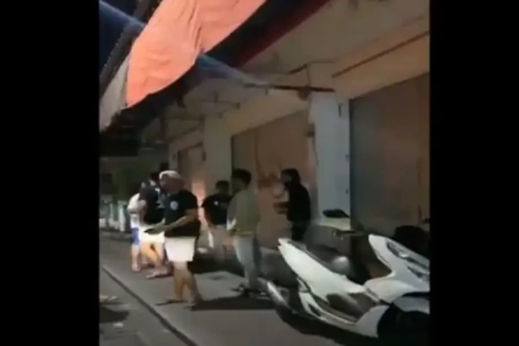 Viral Video Kawanan...