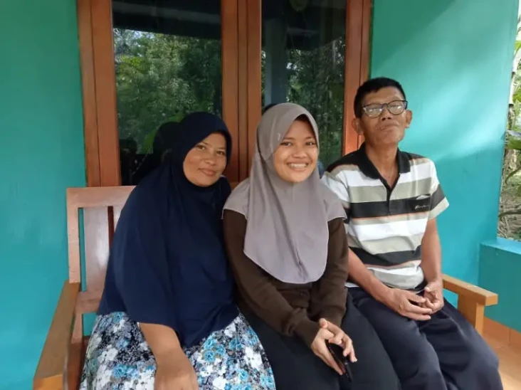 Berambisi Jadi Guru,...
