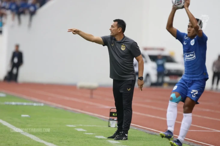 PSIS vs Barito Putera:...
