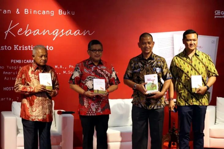 Luncurkan Buku Suara...