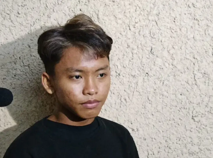 Terkenal Berkat CFW,...