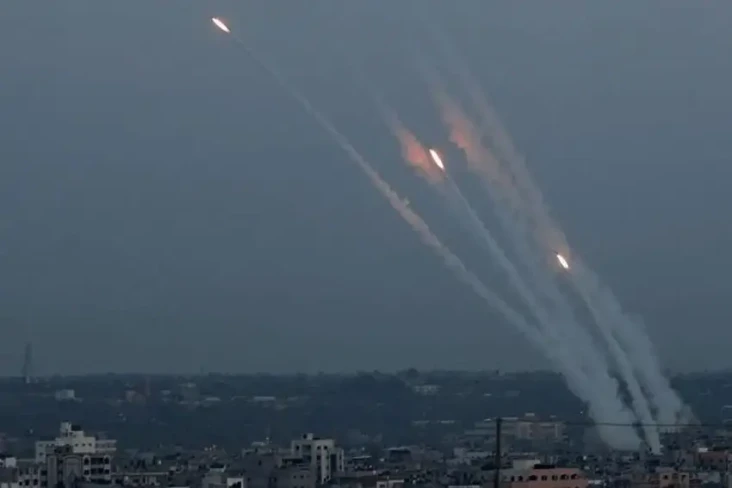 Balas Serangan Israel,...
