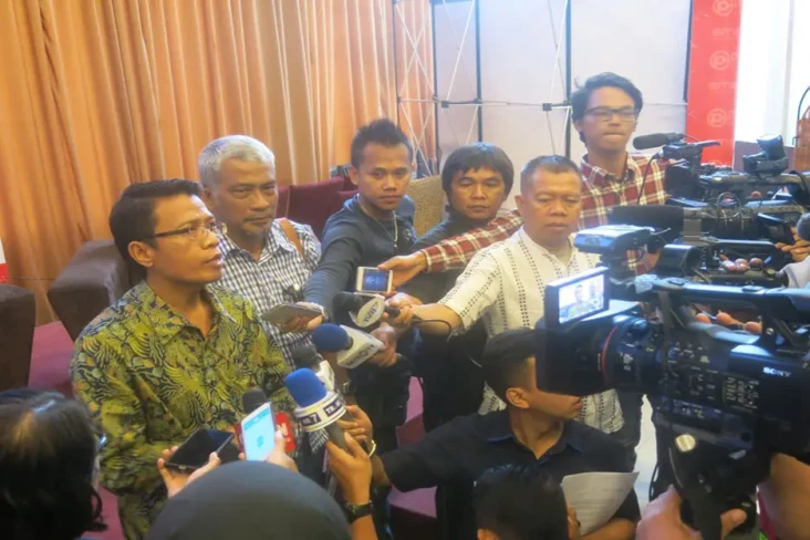 Gerindra-PKB Daftar...