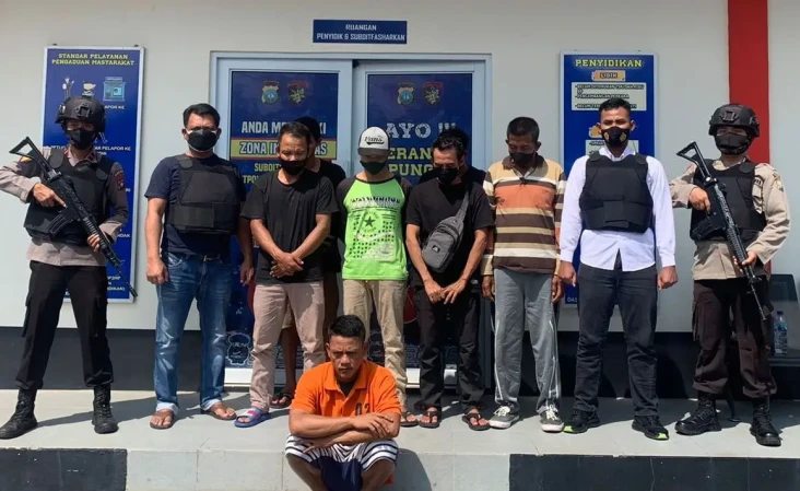 Pria di Batam Diringkus...