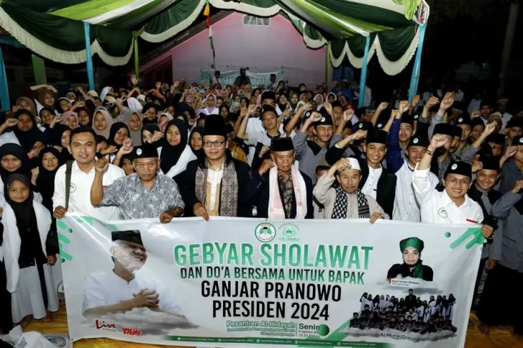 Kalangan Pesantren dan...