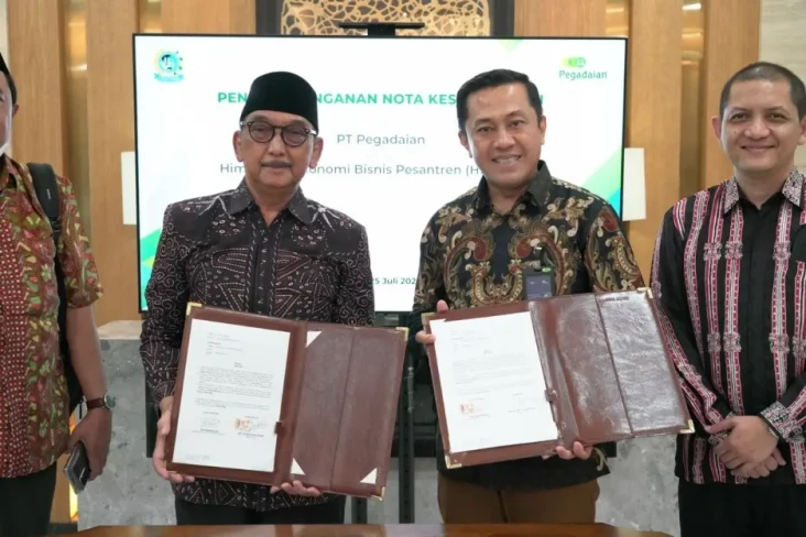 Perkuat Ekonomi Pesantren,...