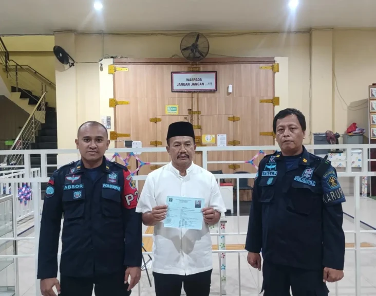 Bayar Denda Rp200 Juta,...