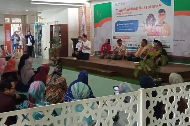 Sukses di Makassar,...