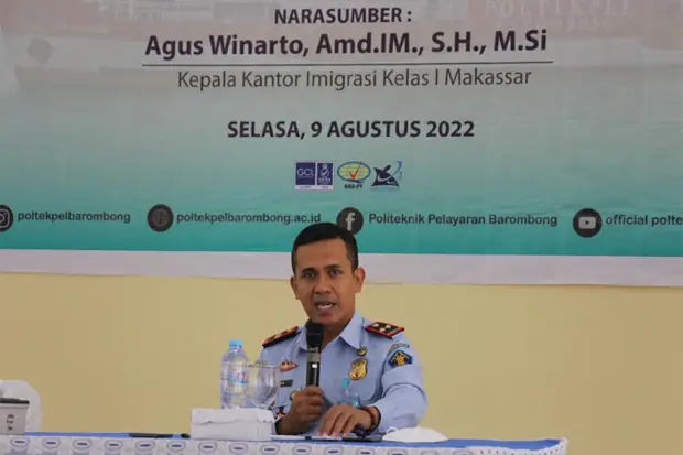 Kepala Kantor Imigrasi...