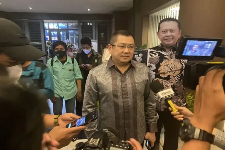Ketua MPR RI Luncurkan...