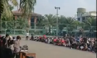 Viral! Mahasiswa Baru...