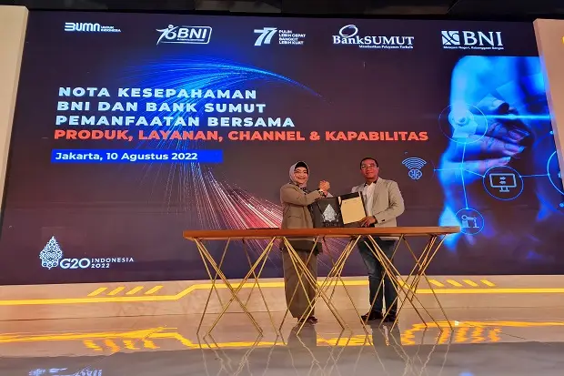 Kolaborasi dengan Bank...