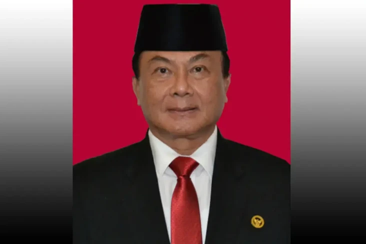 Profil Benny Mamoto,...