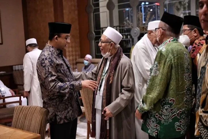 Kenang Sosok Habib Zen,...