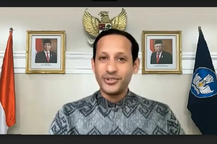 Digitalisasi Sekolah,...