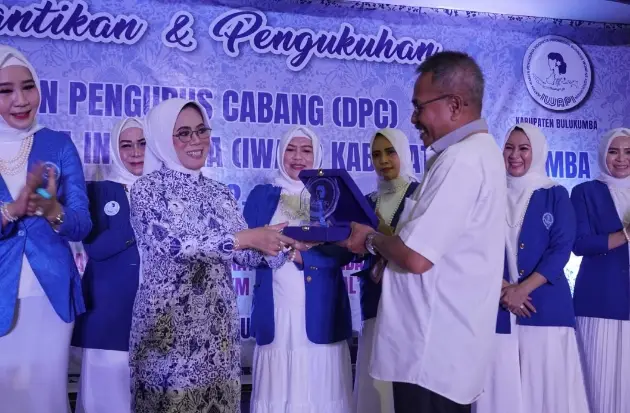 Istri Wakil Bupati Resmi...