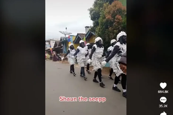 Viral! Ibu-Ibu Peserta...