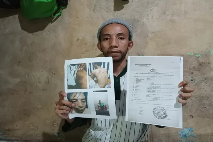 Karyawan Situs Judi...