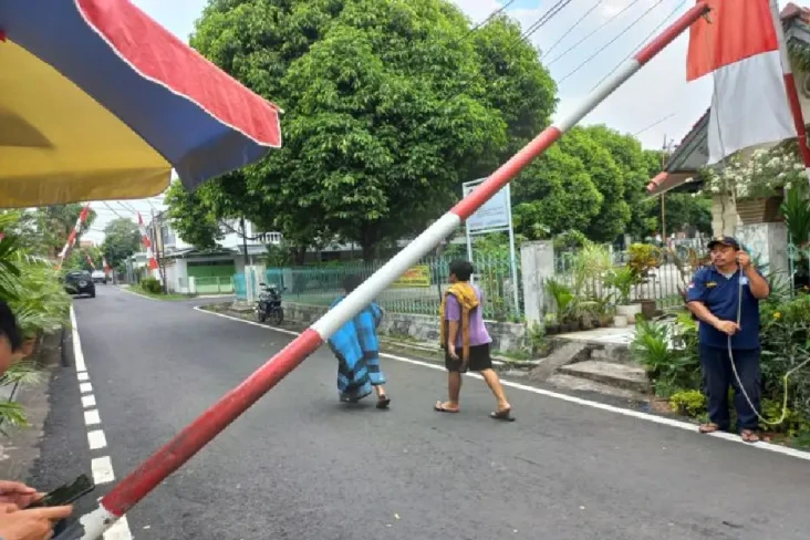 Asal Usul Duren Tiga,...