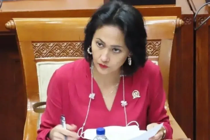 DPR Dorong Gerakan Sekolah...