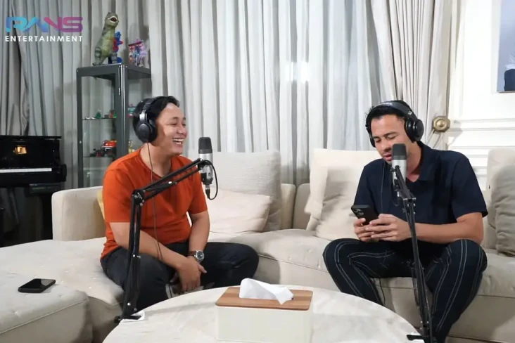 Bekerja dengan Raffi...
