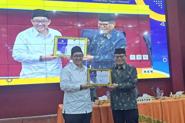 UNM Gelar Kuliah Umum,...