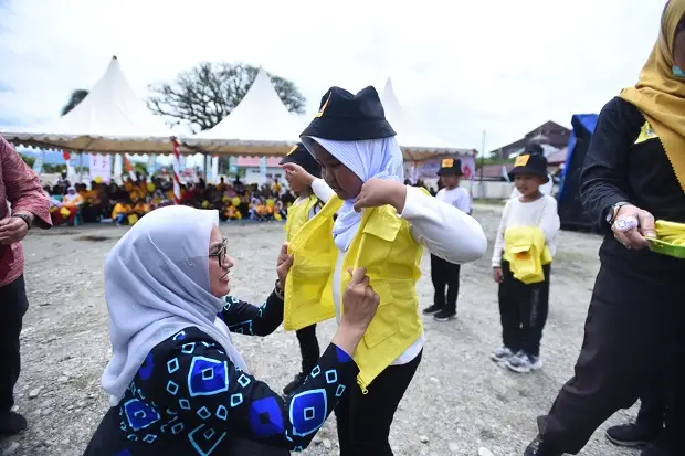 Peringatan Hari Anak...