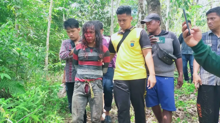 Sadis, Nenek Iyus Tewas...