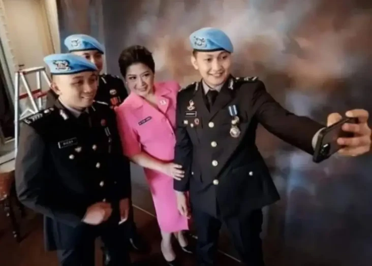 Keluarga Brigadir J...