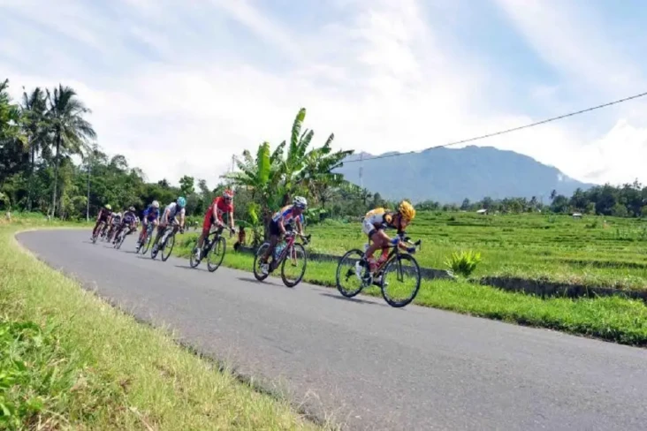Dongkrak Pamor Sport...