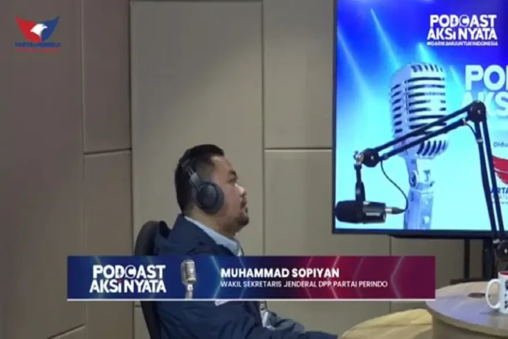 Wasekjen Perindo: Money...
