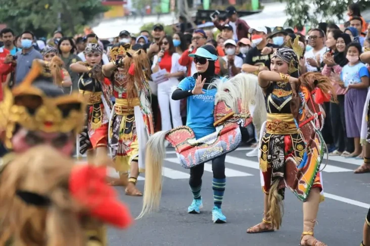 Meriahkan HUT Jateng...