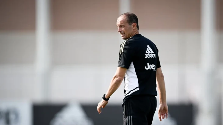 Massimiliano Allegri...