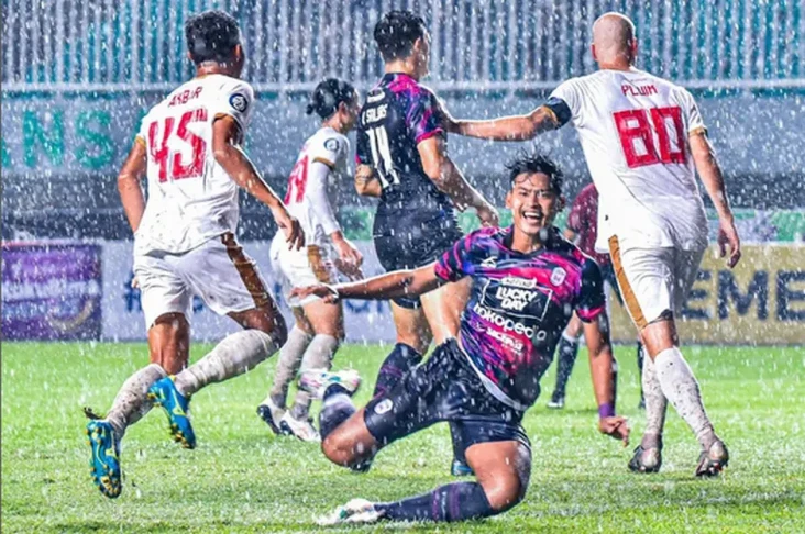 Hasil Liga 1 RANS vs...