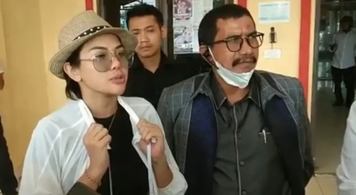 Jalani Wajib Lapor,...