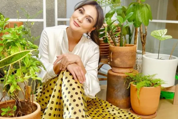 Luna Maya Mendadak Dilarikan...