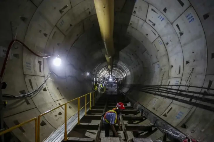 Ada Proyek MRT Fase...